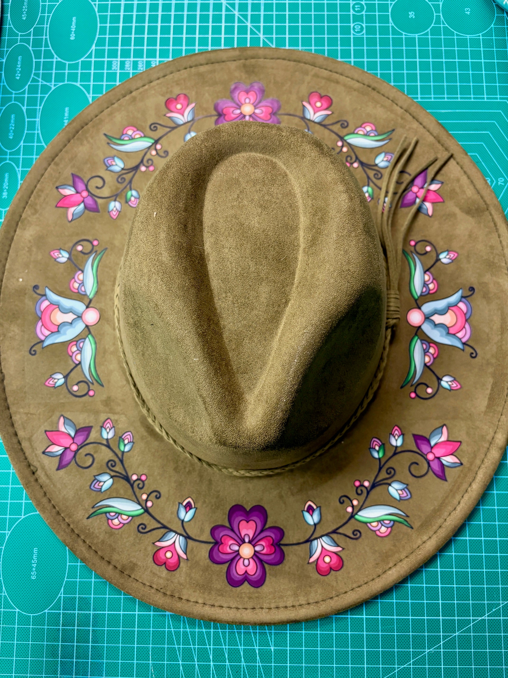 Amber Evening Garland Fedora Hat